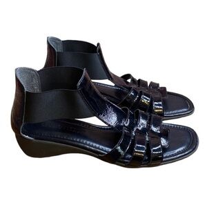 The Flexx Band Together Black Gladiator Strap Patent Leather Sandals Sz 7.5